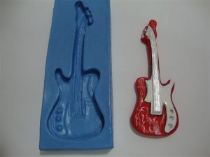 A25/1397 – Guitarra M. – 9,5cm x 3cm(26)